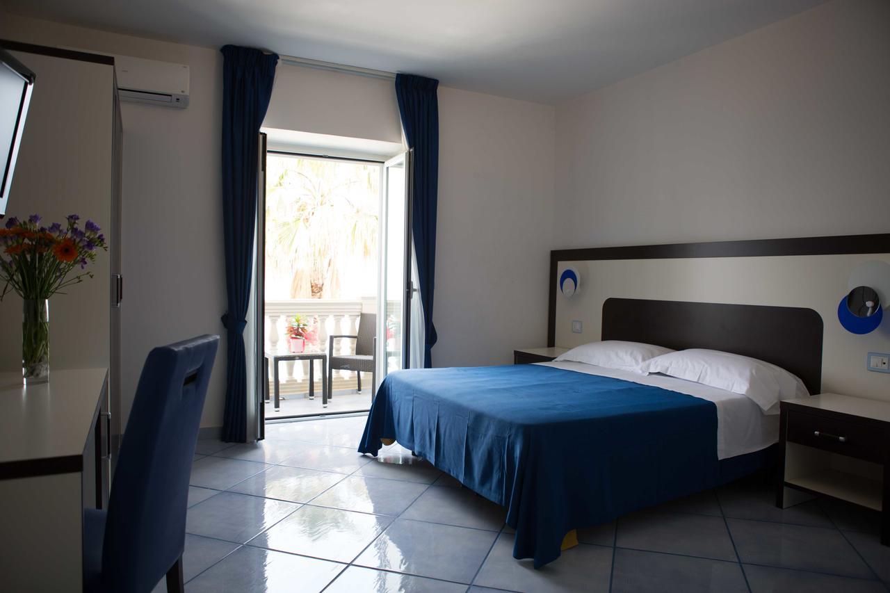 Caletta Del Porto Bed and Breakfast Diamante Exteriör bild