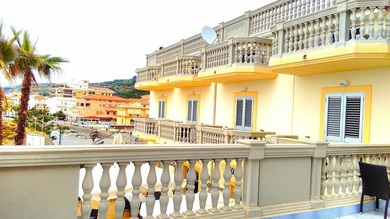 Caletta Del Porto Bed and Breakfast Diamante Exteriör bild