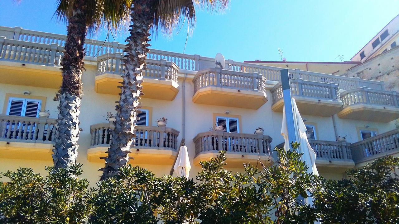 Caletta Del Porto Bed and Breakfast Diamante Exteriör bild