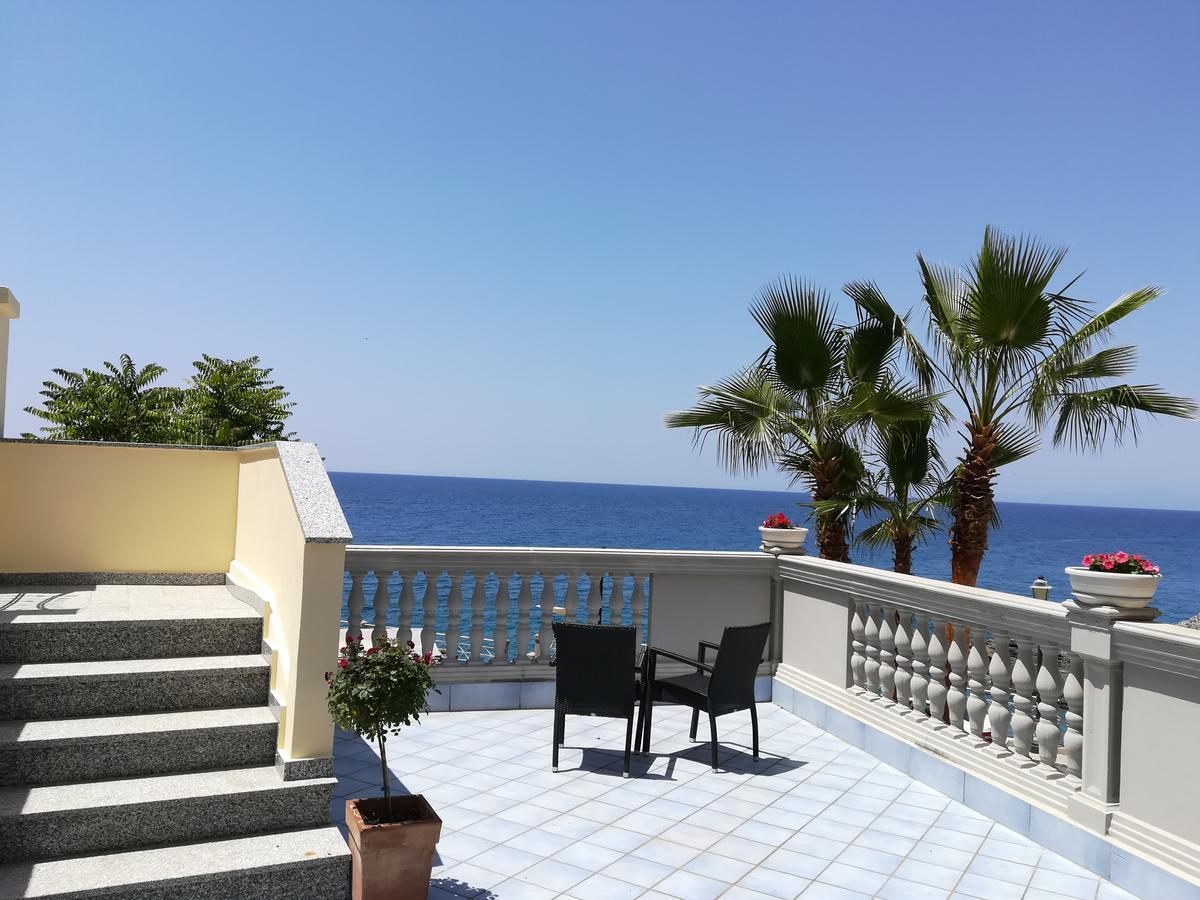 Caletta Del Porto Bed and Breakfast Diamante Exteriör bild